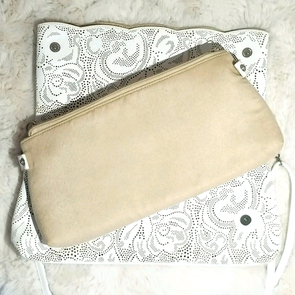 Buco laser cut white purse/clutch - Picture 4 of 9